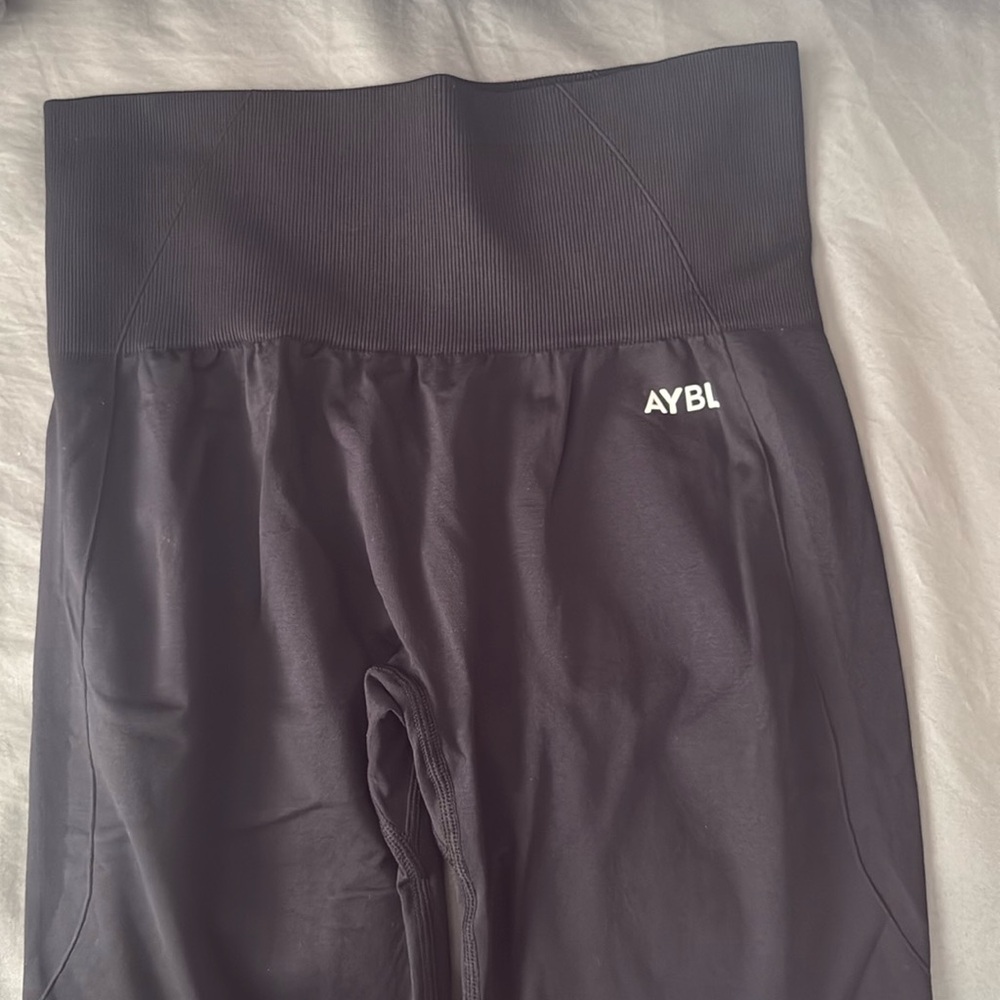 NEW AYBL empower seamless leggings size Medium in black